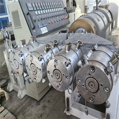 دستگاه پلاستیک لوله پی وی سی